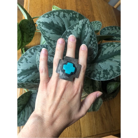 Unique Silver and Turquoise Ring! - Picture 2 of 9